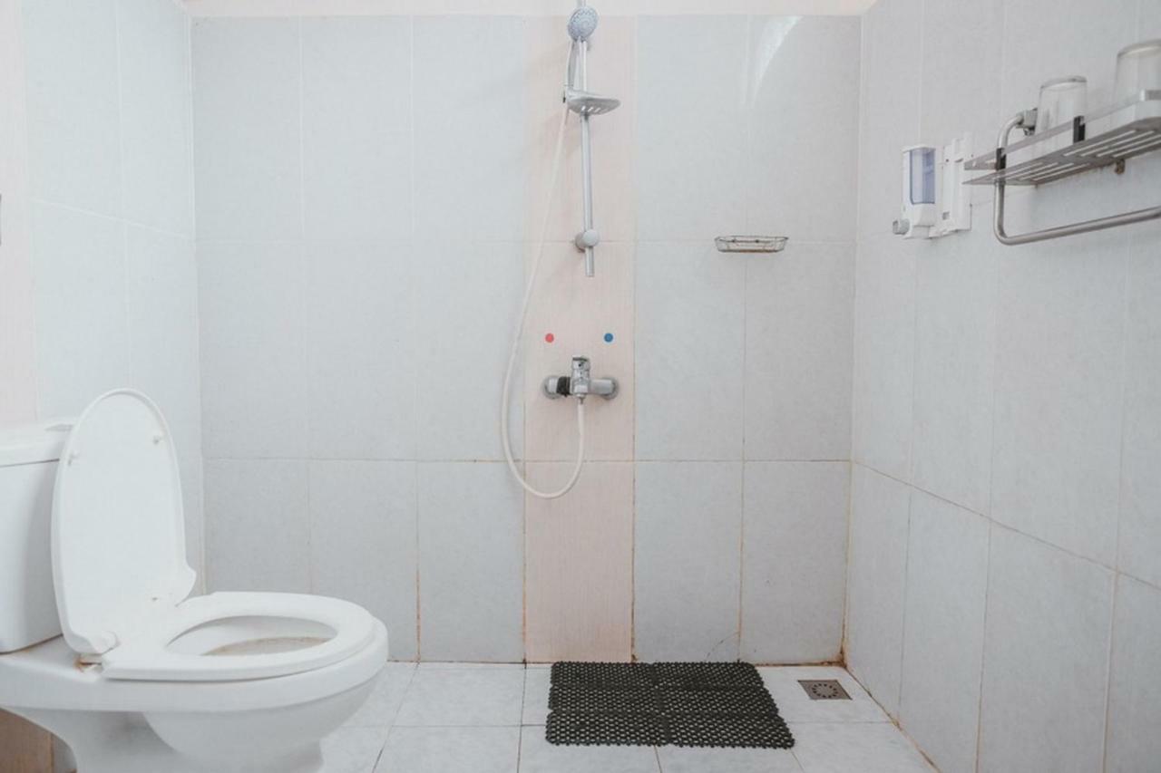 RedDoorz Plus @ Tanjung Karang Lampung 2 Bandar Lampung Bagian luar foto