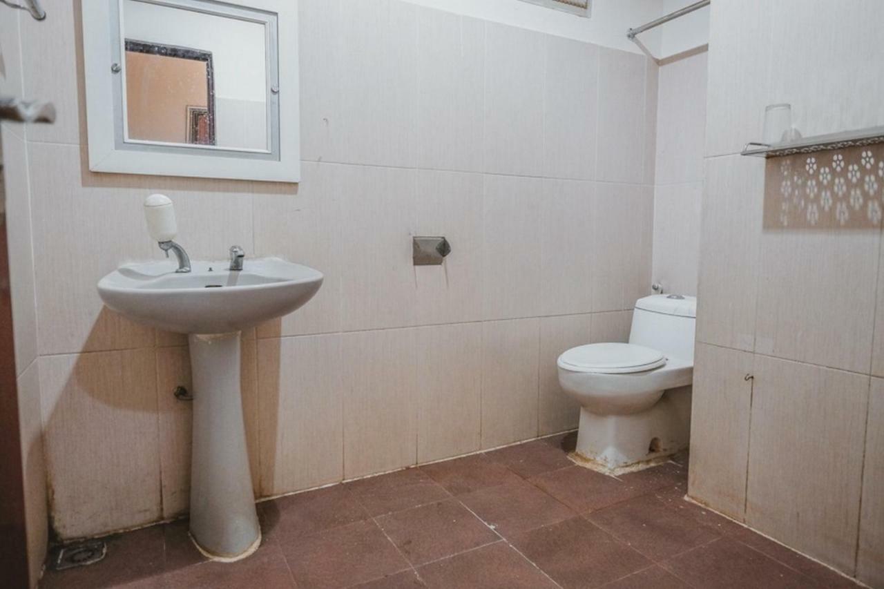 RedDoorz Plus @ Tanjung Karang Lampung 2 Bandar Lampung Bagian luar foto